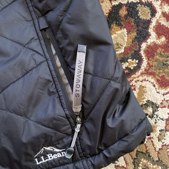 LLBean PrimaLoft black jacket - Picture 9 of 9